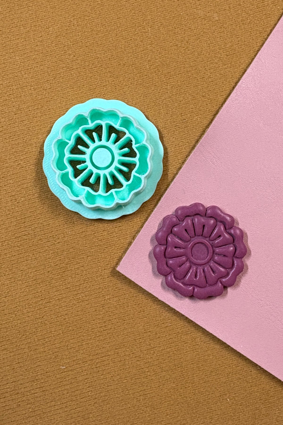 Gerbera Daisy Polymer Clay Cutter