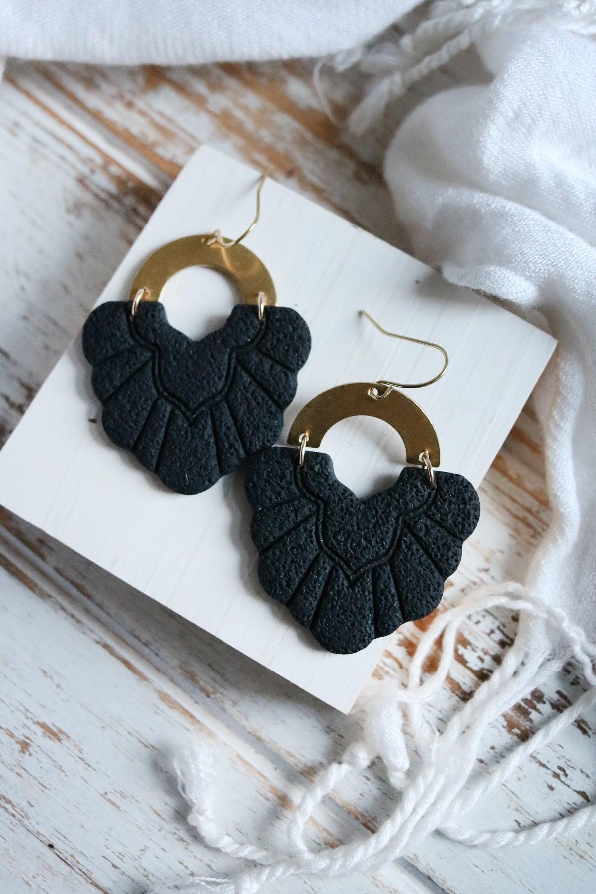 Crest Earrings - Onyx - Petal & Posy