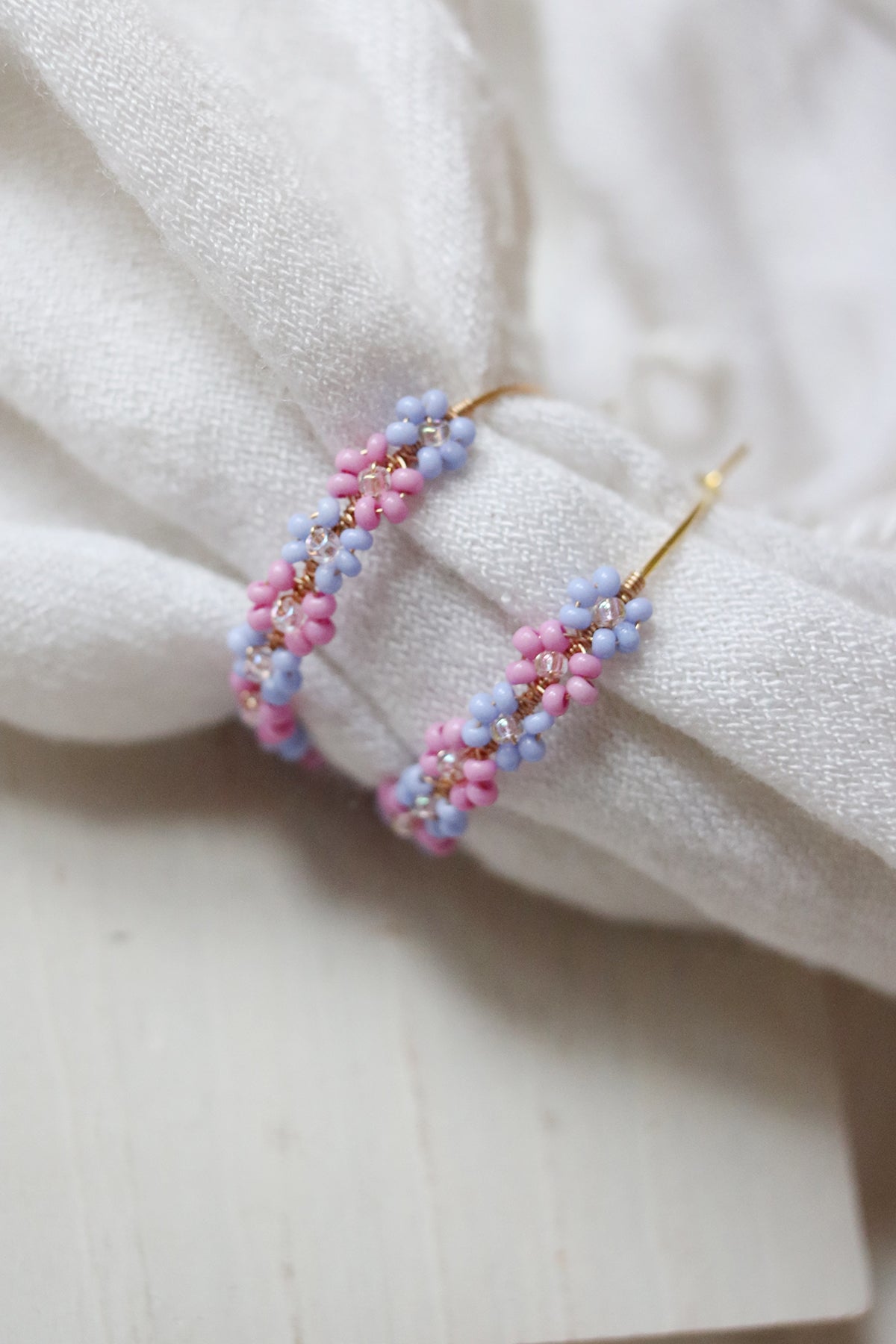 Daisy Chain Beaded Earrings in Lavender