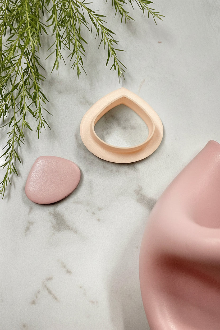 Wide Tear Drop Cutter - Petal & Posy