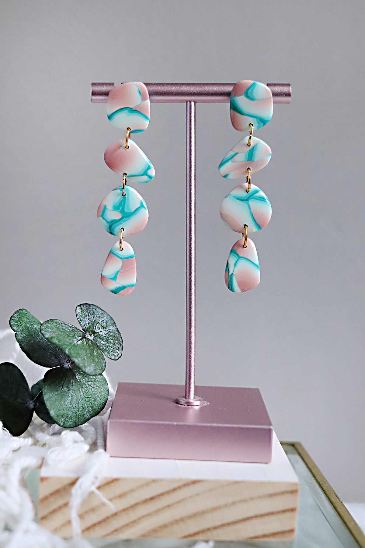 Dreams hot sale about earrings